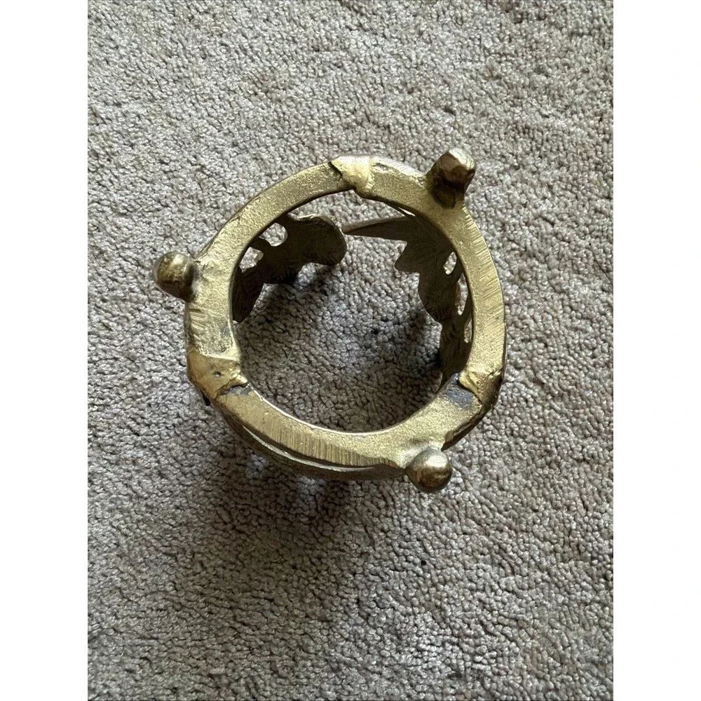 Vintage 3” Wide Solid Brass Leaves Leaf Pillar Candle Holder
